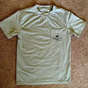 Boys southern marsh top. Size Small